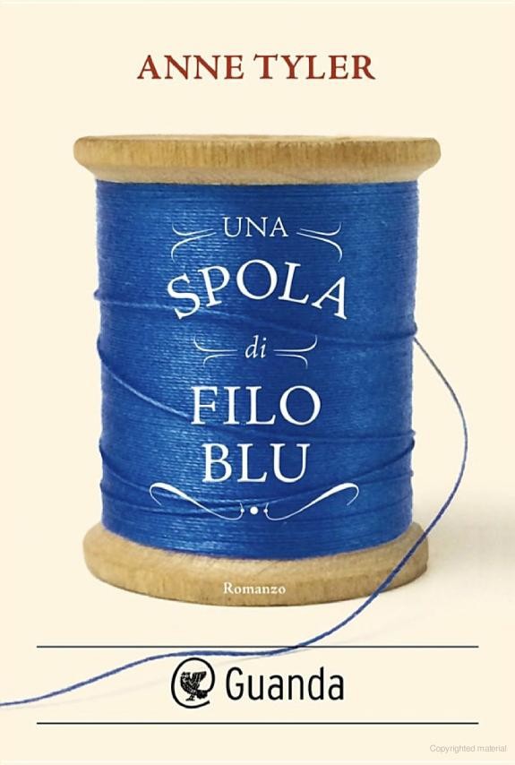 Una spola di filo blu