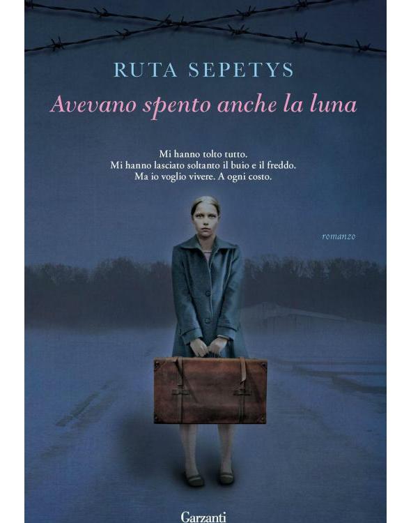 Avevano spento anche la luna