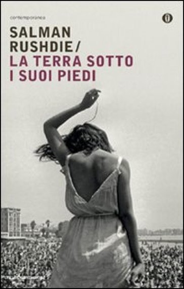 La Terra Sotto I Suoi Piedi